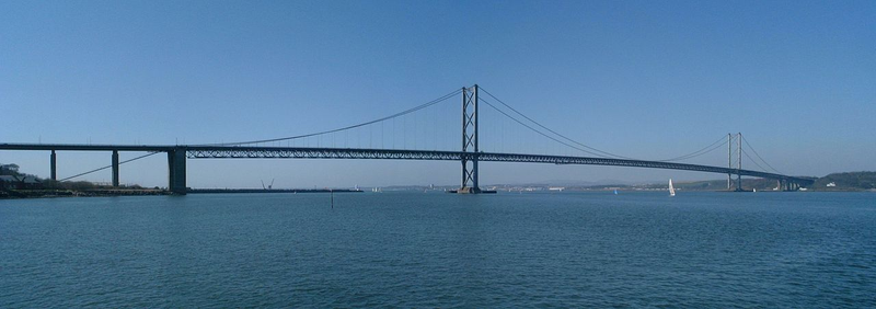 El puente Forth Road desde South Queensferry. Imagen: Wikimedia Commons